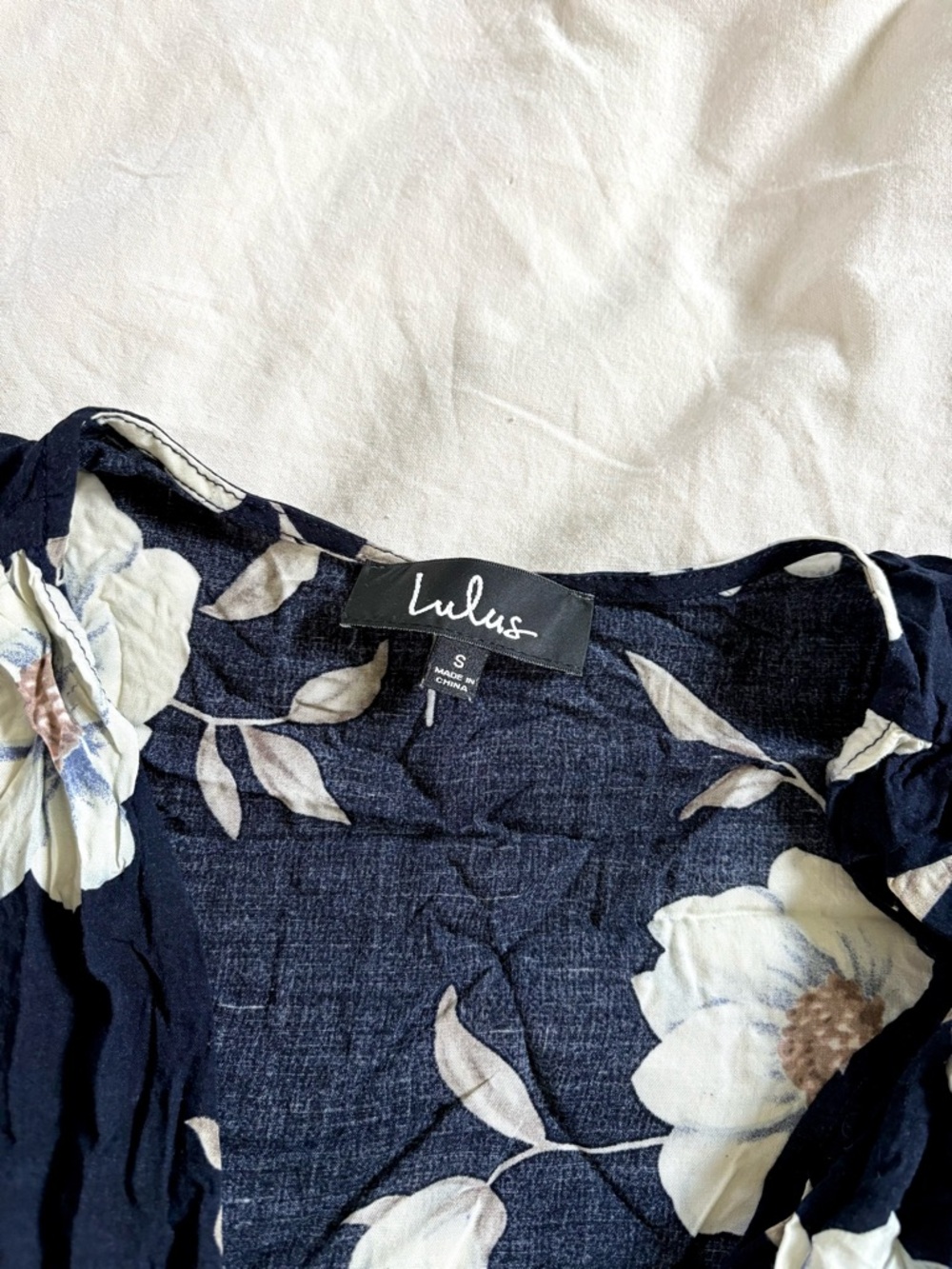 Lulus Lake Como Navy Blue Floral Print High-Low Wrap Dress size S - Picture 6 of 7
